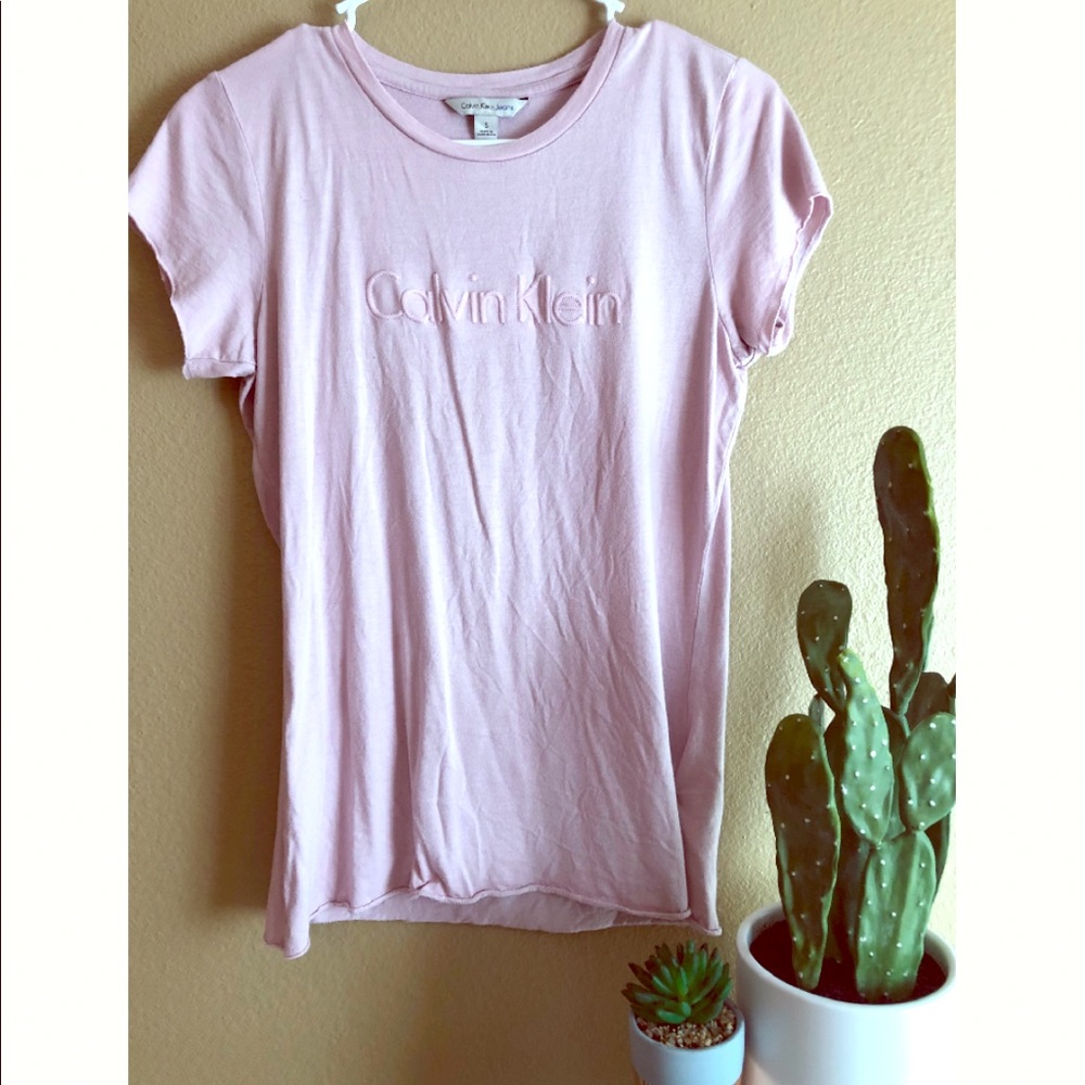 Calvin Klein Dusty Rose T Shirt 🌸✨🖤🔥